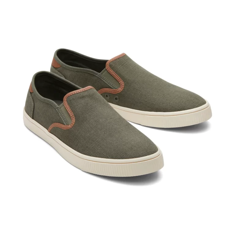 men slip on sneakers