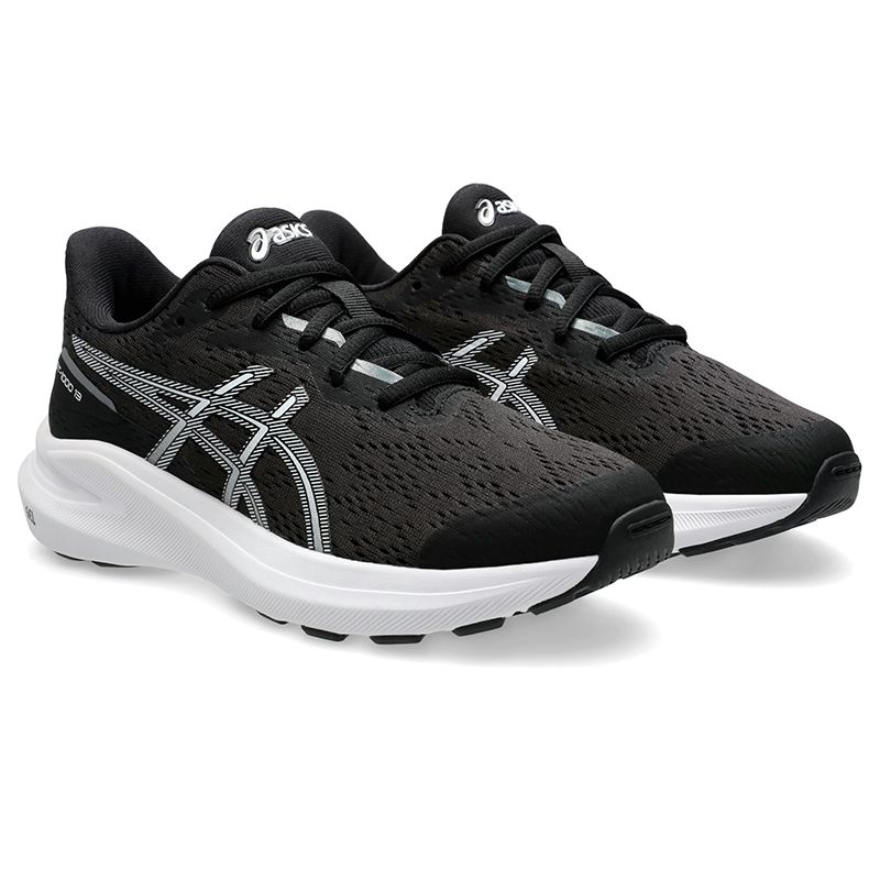 youth running shoes