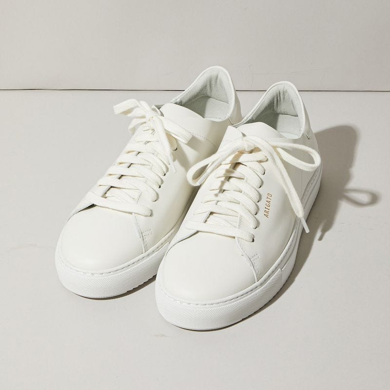 white sneaker 
