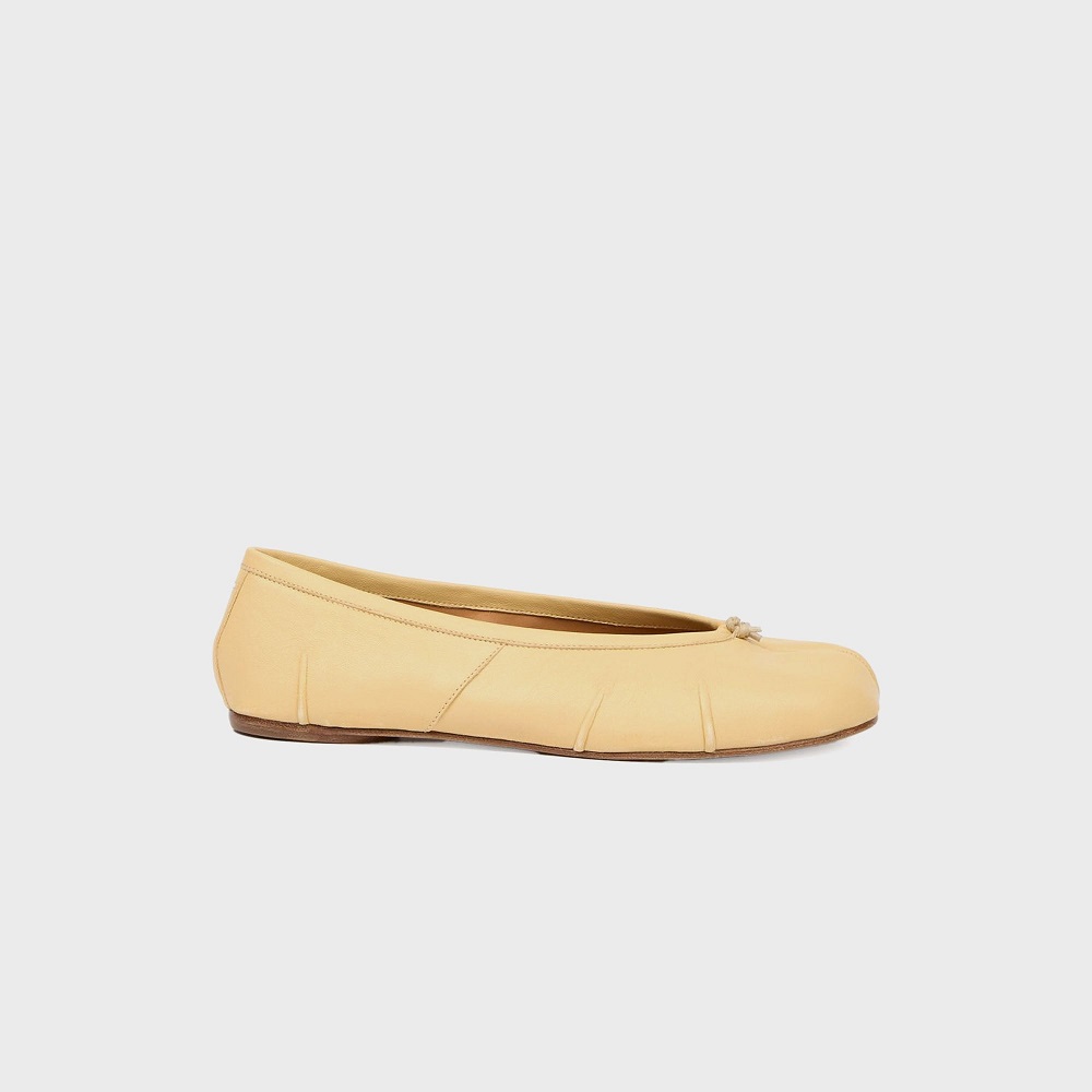 sneaker flats
