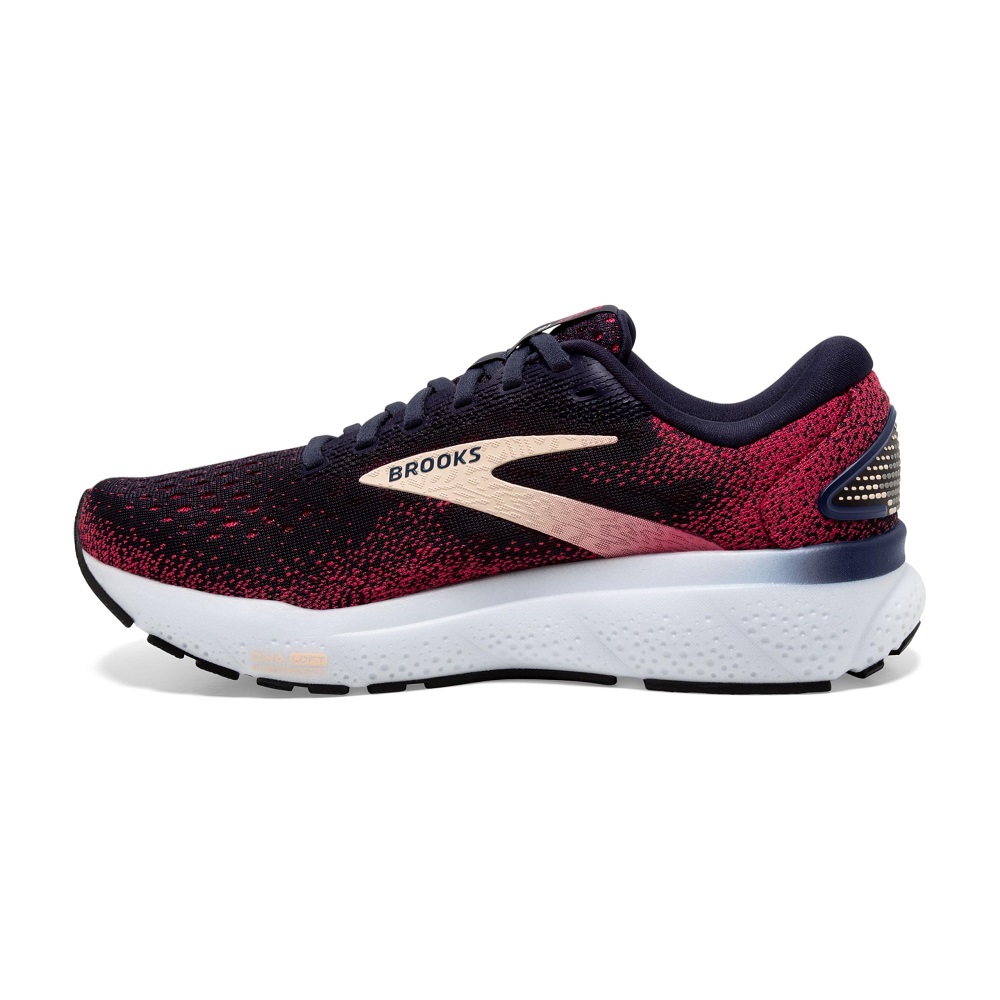  running shoes for wide feet