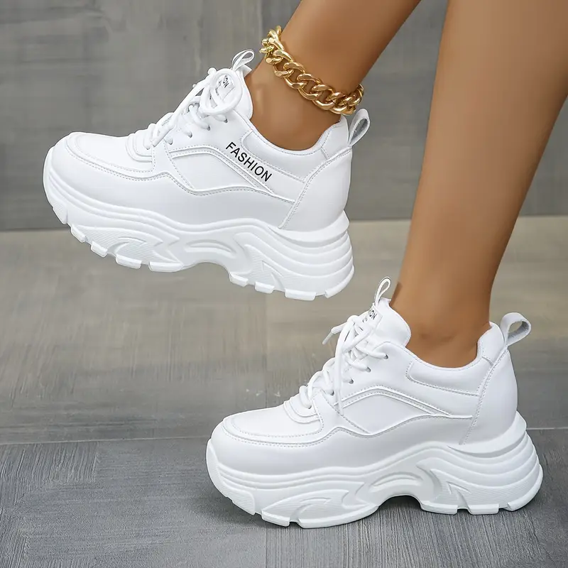  platform sneaker
