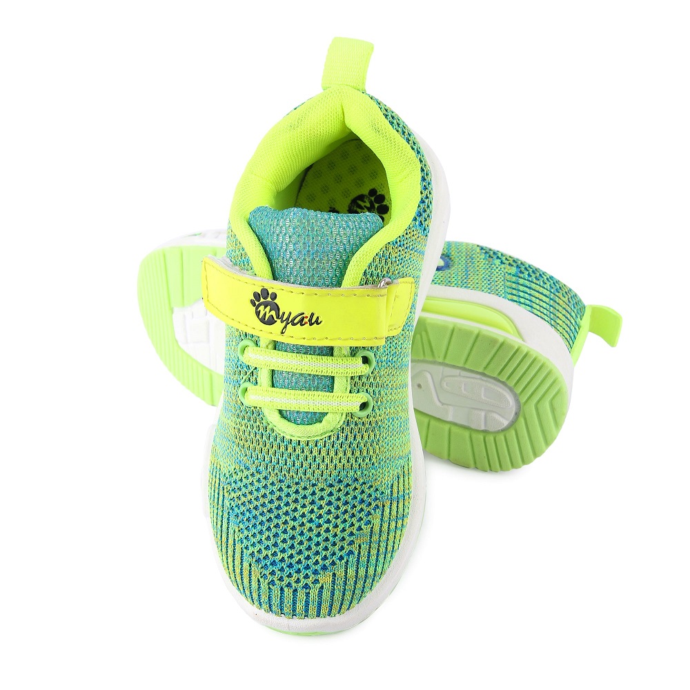 running shoes girls