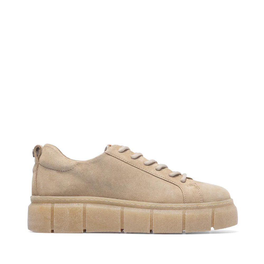 designer sneaker women