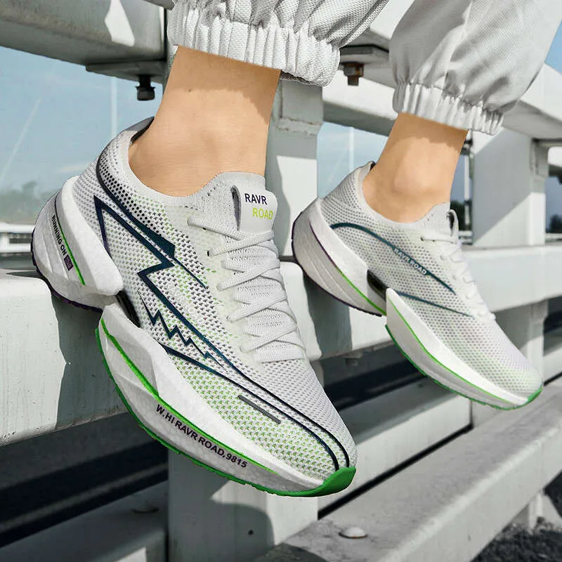 carbon fiber running shoes