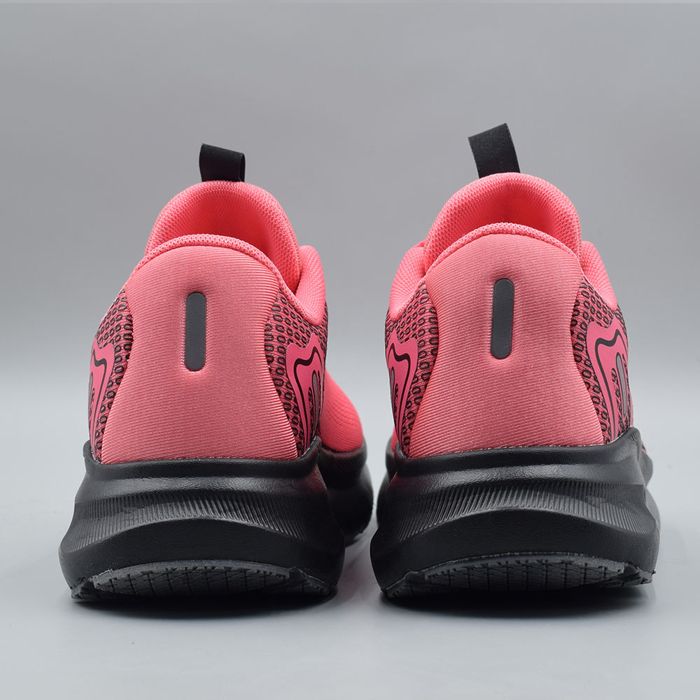 wide toe box running shoes