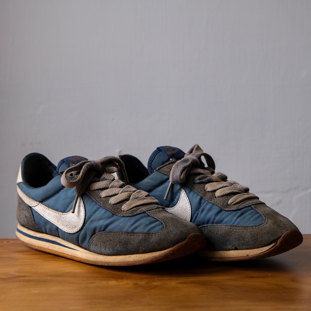 retro running shoes