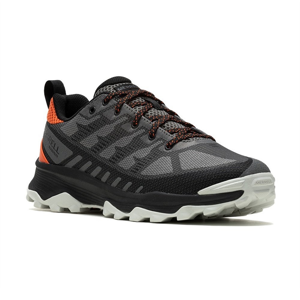 trail running shoes