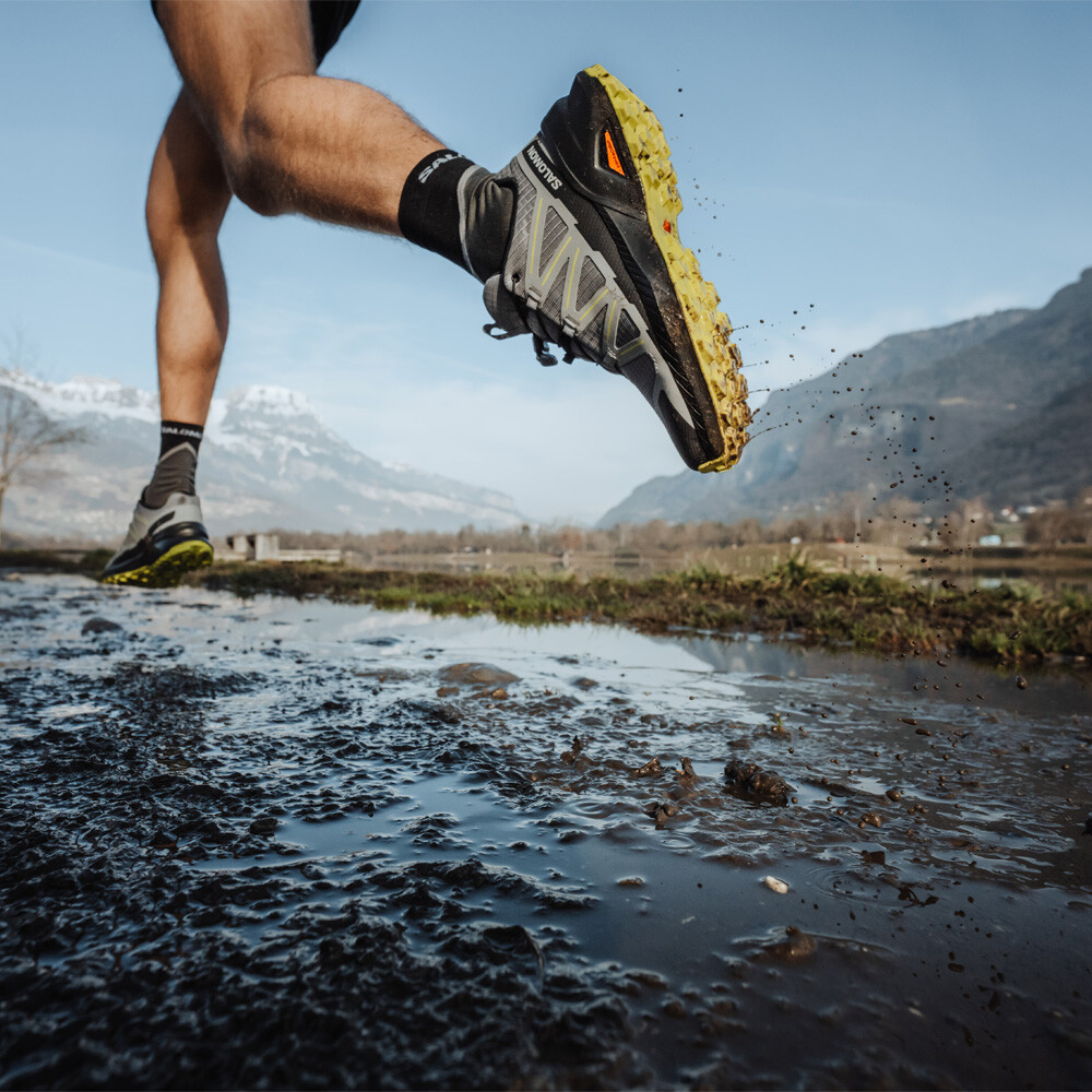hiking running shoes
