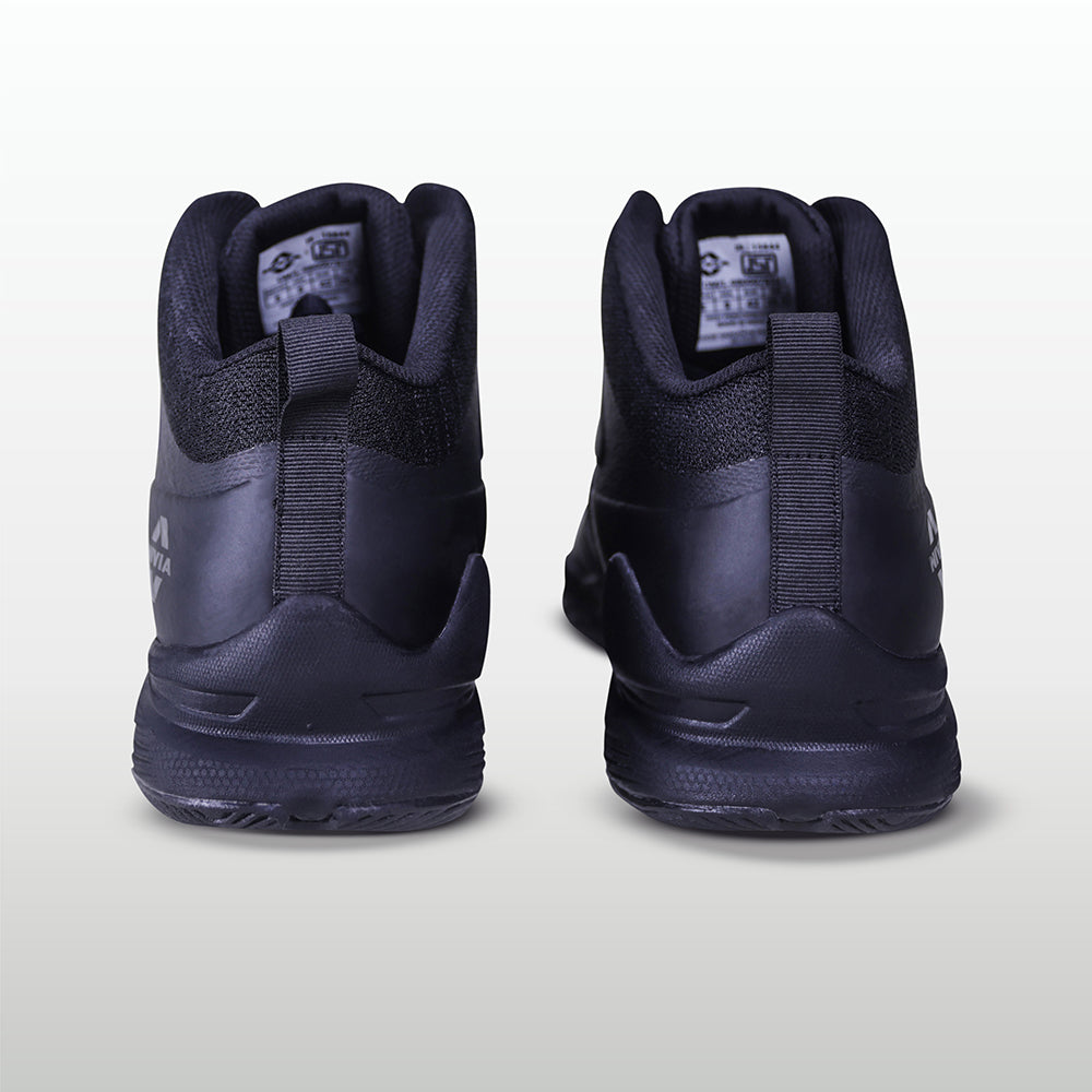black basketball shoes