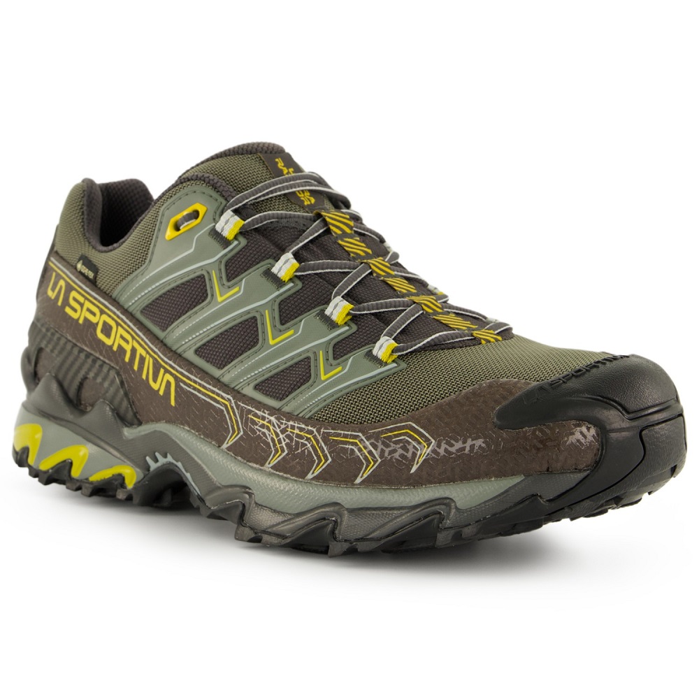 wide trail running shoes