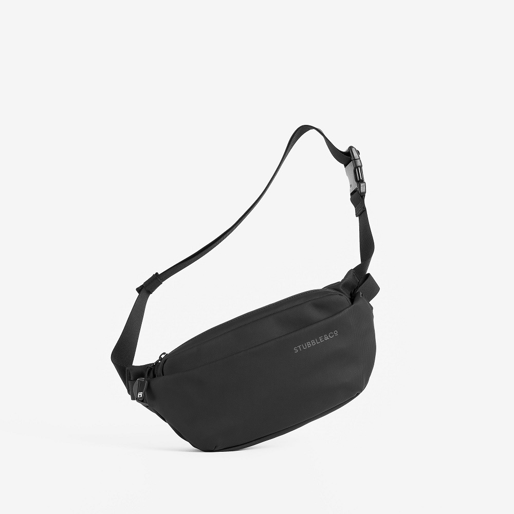 black crossbody bag