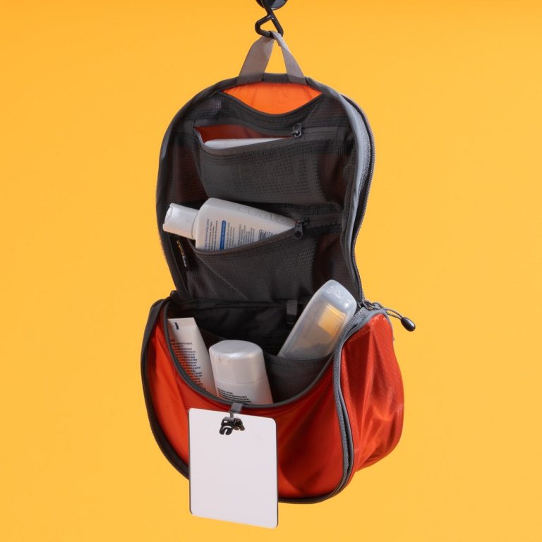 hanging toiletry bag