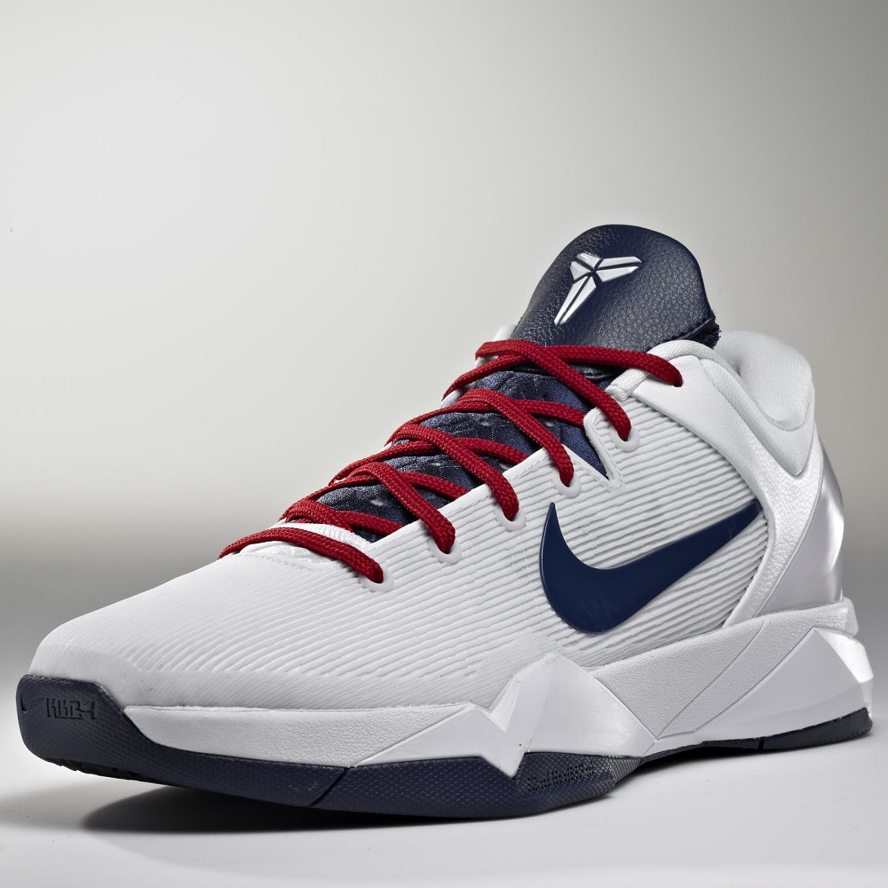 youth nike basketball shoes