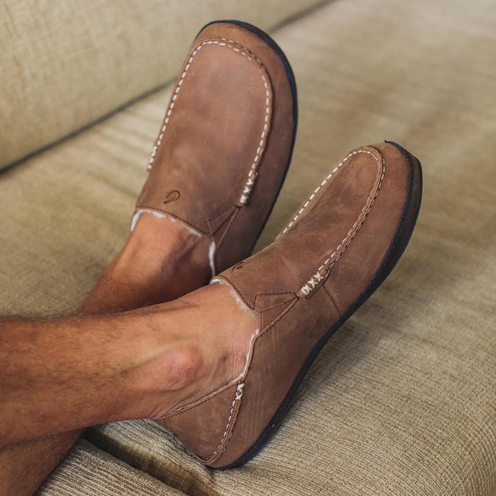 olukai slippers