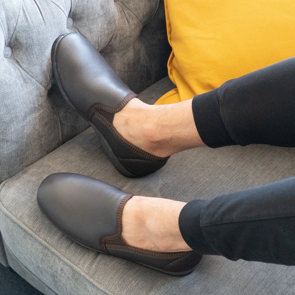 mens leather slippers